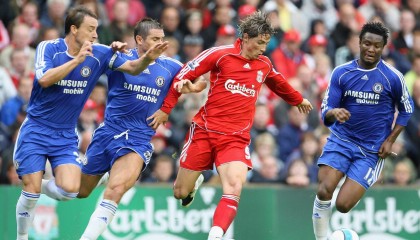 开云体育下载-传统皮划艇竞技展，水上技术的精彩比拼，皮划艇视频比赛